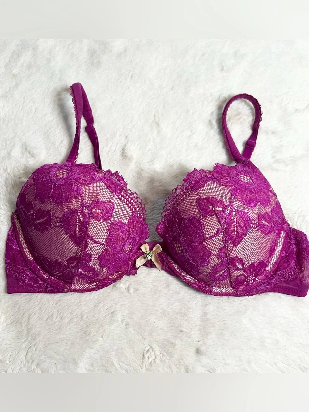 Body by Victoria Fuchsia Lace Push-Up Bra Size 34C